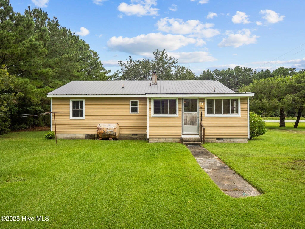 195 Queens Creek Road, Swansboro