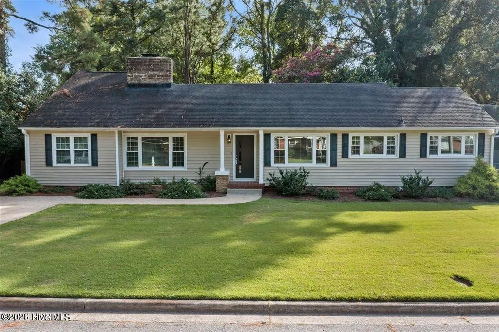 1104 N Overlook Drive, Greenville