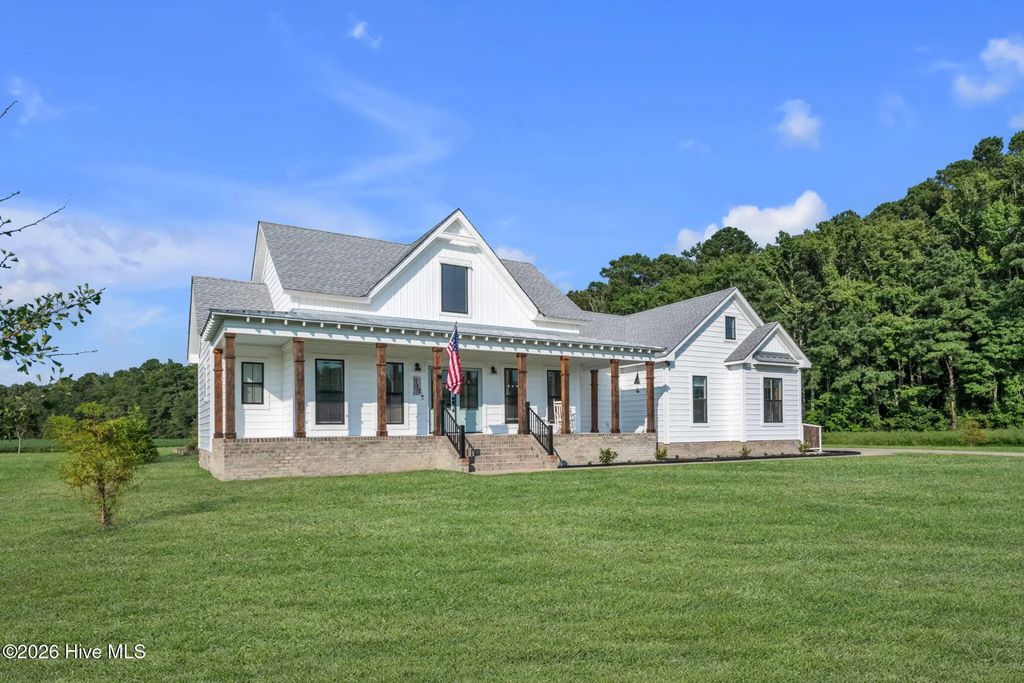 111 Artisan Way, Moyock