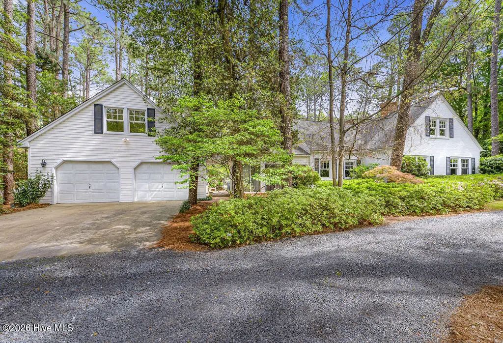 1335 Midland Road, Southern Pines