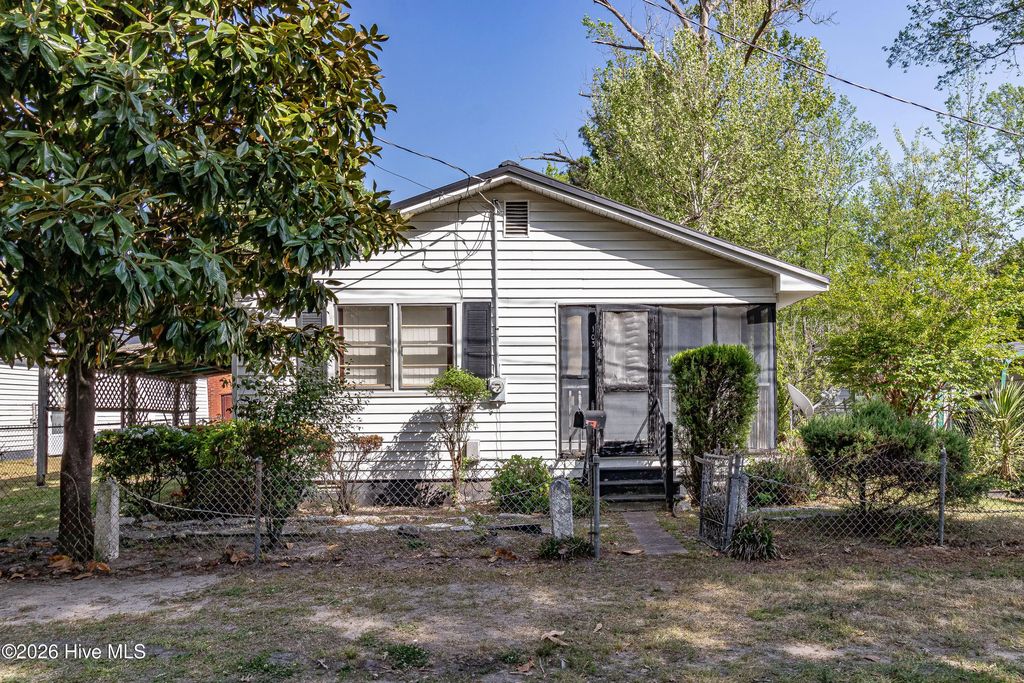 103 Springhill Street, La Grange