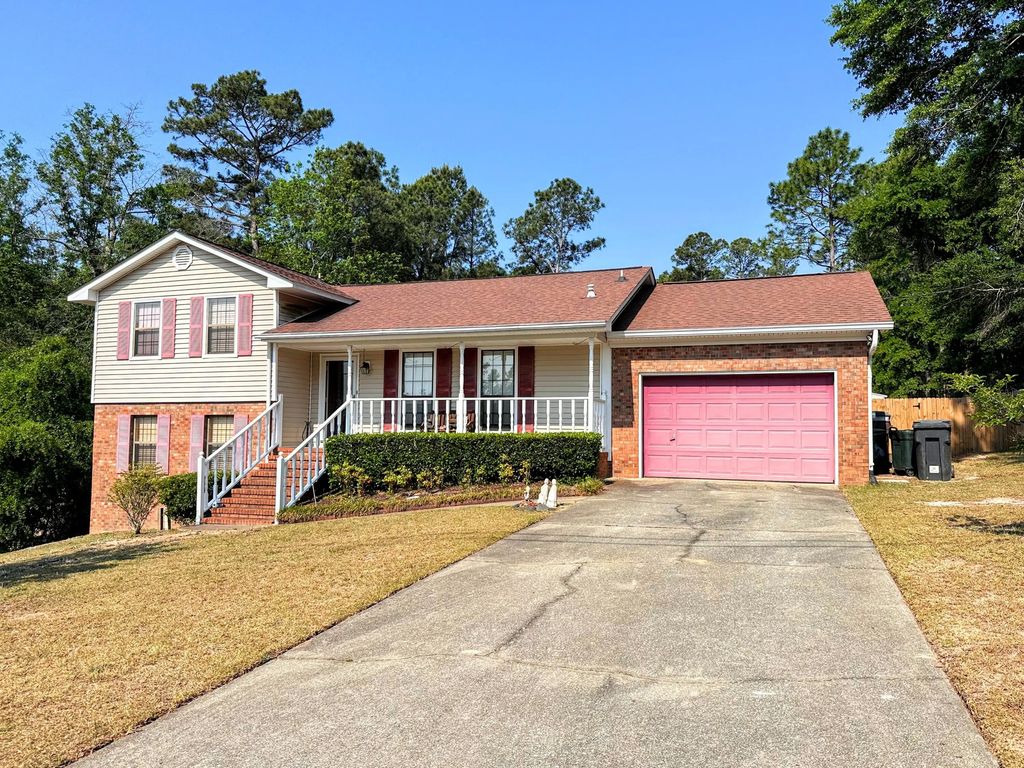 5213 Woodridge Drive, Richmond