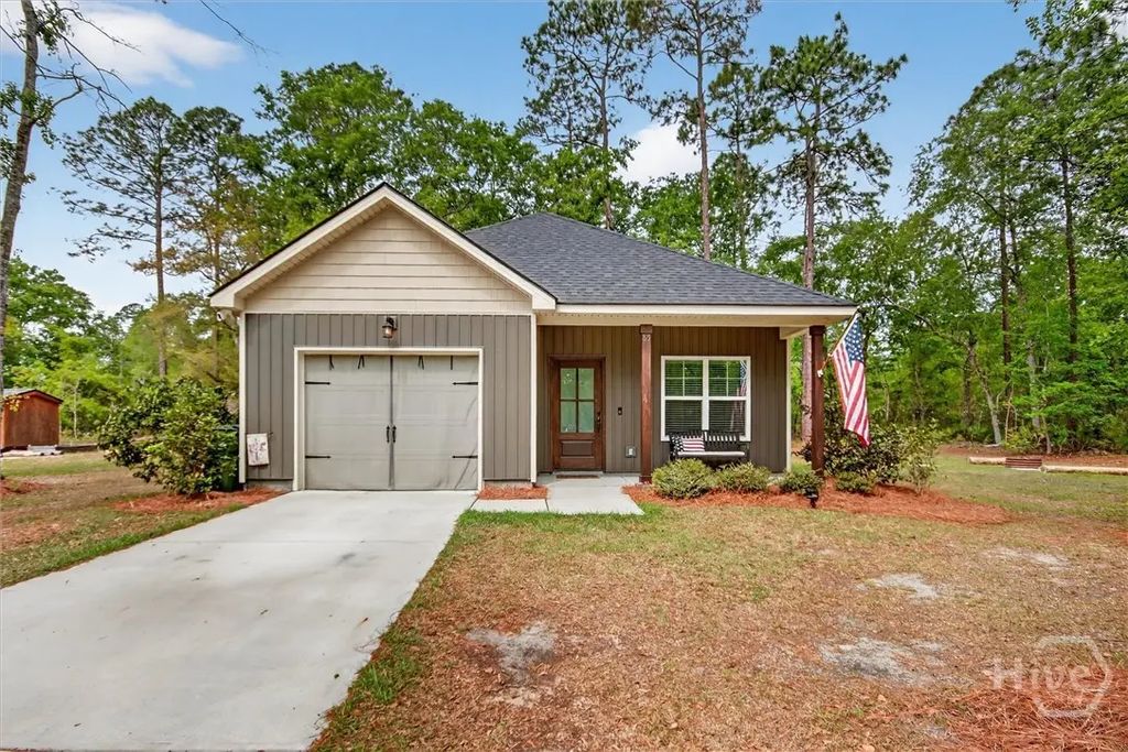 85 Cason Drive, Pembroke