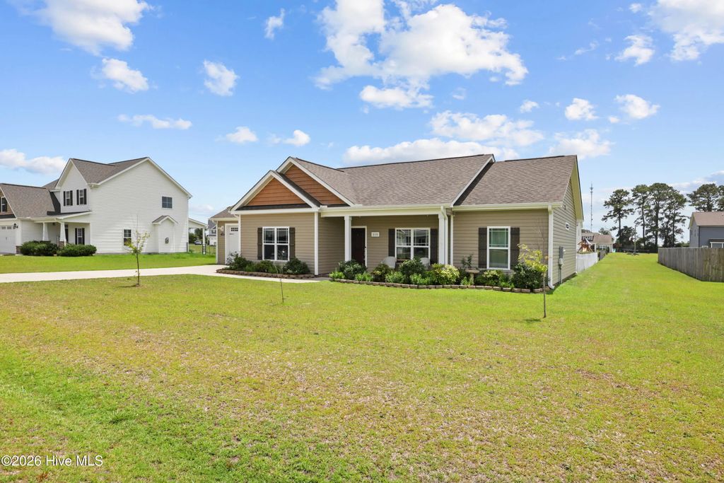 210 Weeping Willow Drive, La Grange