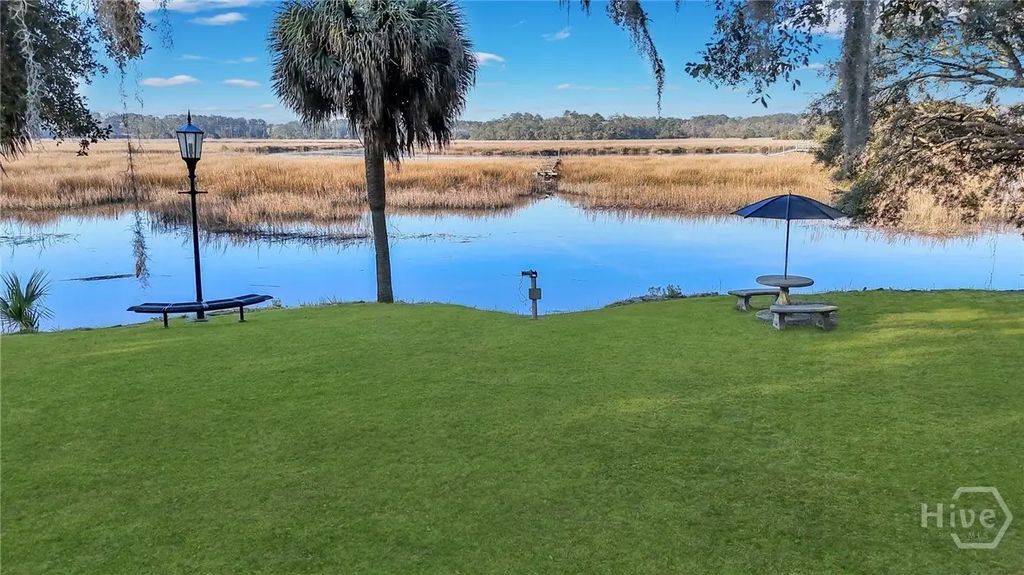 155 Burton Road, Savannah