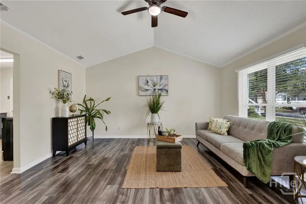 325 Forrest Avenue, Savannah