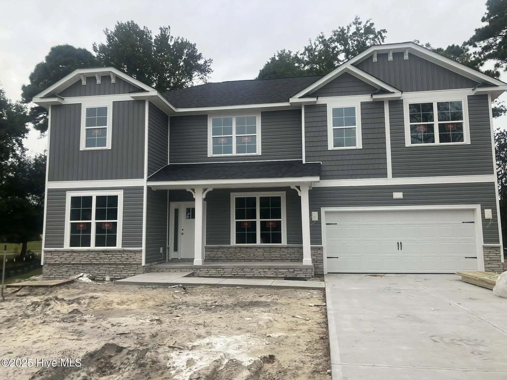 914 Nassau Court, New Bern