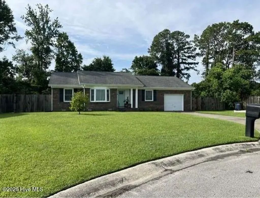 111 Ronny Court, Jacksonville