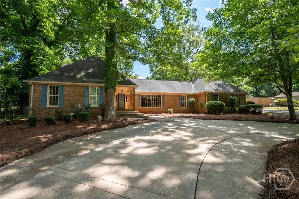 139 Lake Forest Drive, Athens