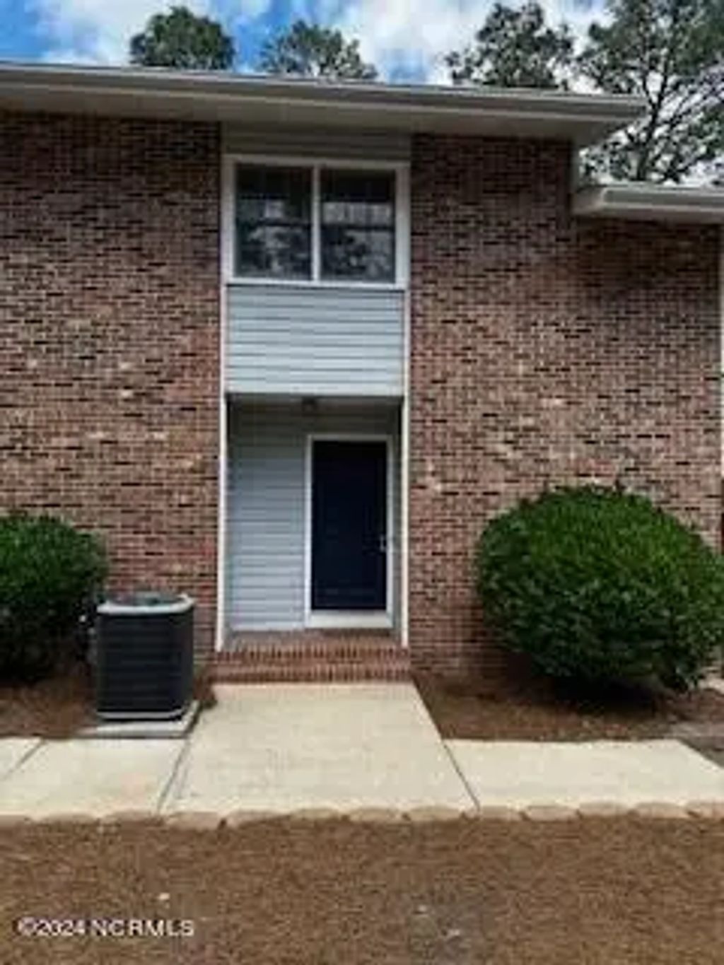 365 W Illinois Avenue Apt 14, Southern Pines