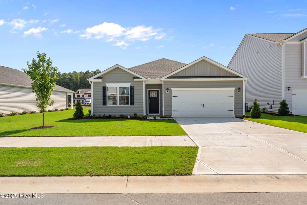 2014 Minnette Circle, New Bern