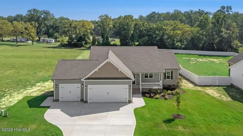 154 Charles Point Lane 13, Selma