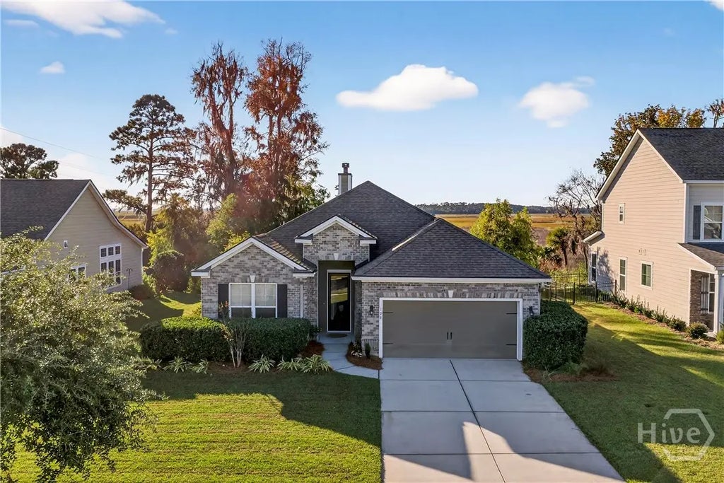 120 Coffee Pointe Drive, 