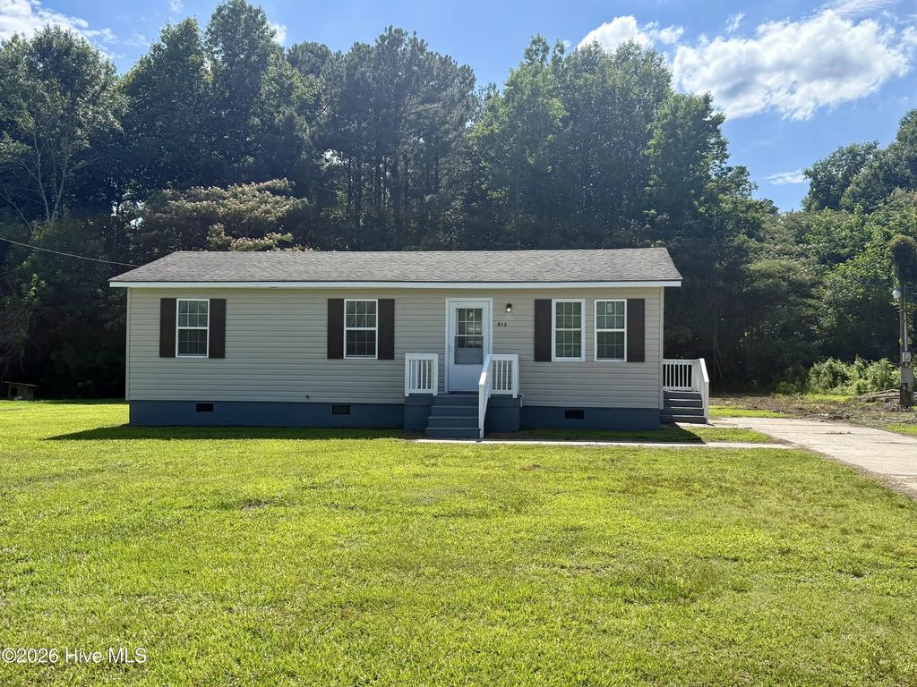 813 Meadow Road, Colerain
