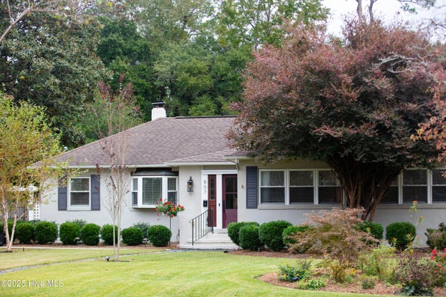 807 Colonial Drive, Wilmington