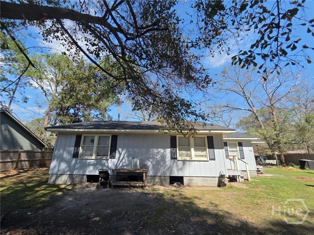 758 Hearn Road, Hinesville