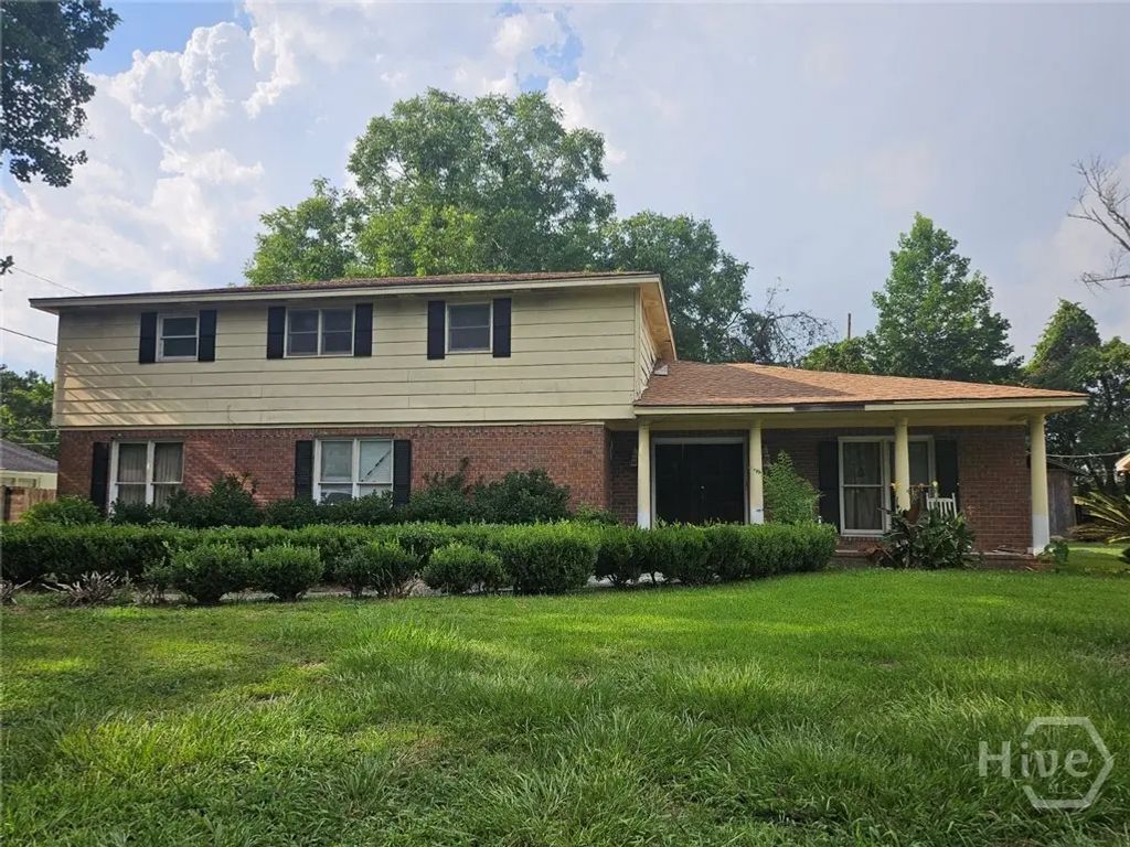 1398 Bel Aire Drive, Savannah