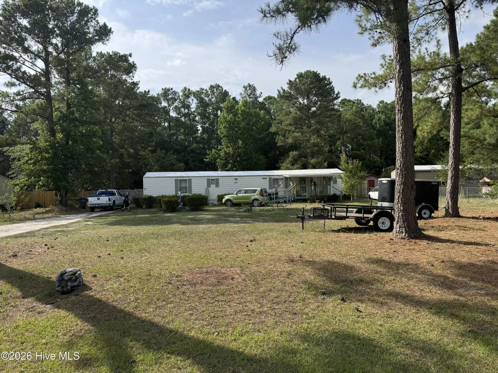 9112 Highland Hills Drive Ne, Leland