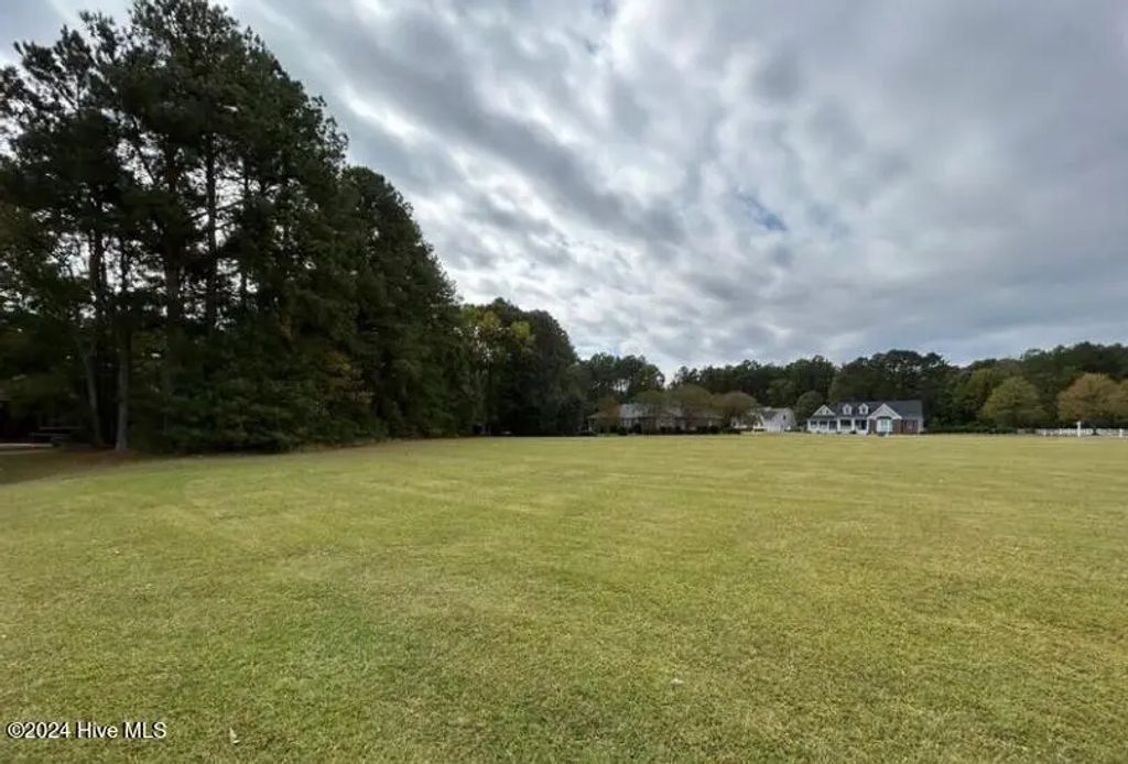 13 Riverwood Circle, Hertford