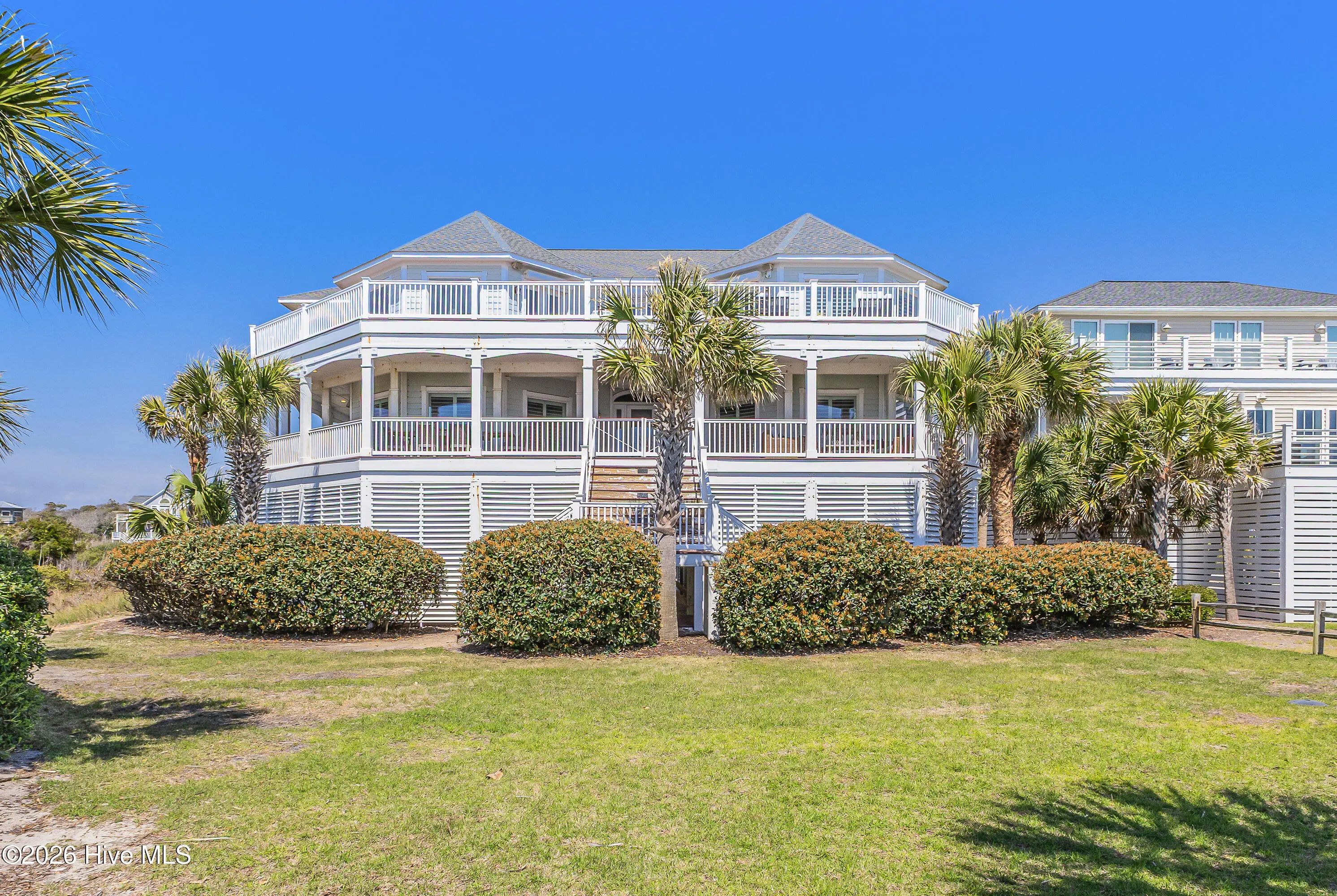 121 Se 67th Street, Oak Island