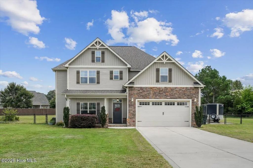 102 Riviera Court, Goldsboro