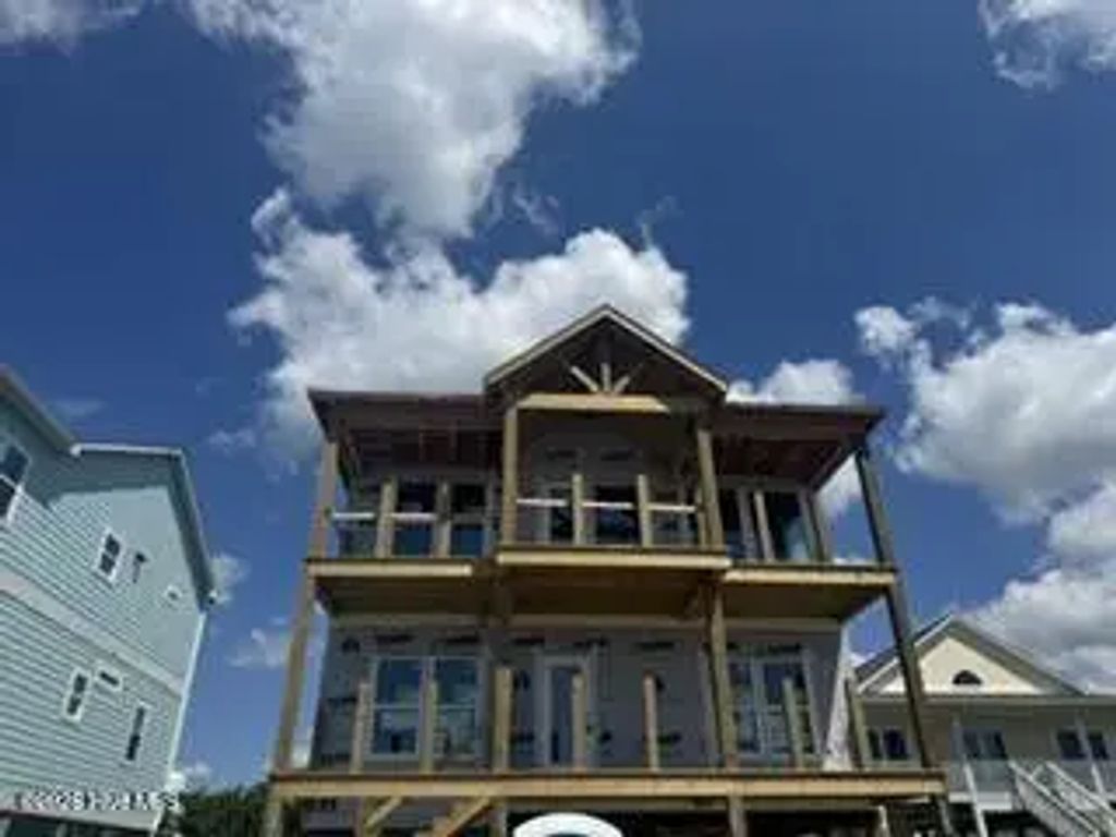 3206 E Beach Drive, Oak Island
