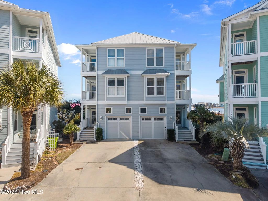 109 Green Turtle Lane, Carolina Beach