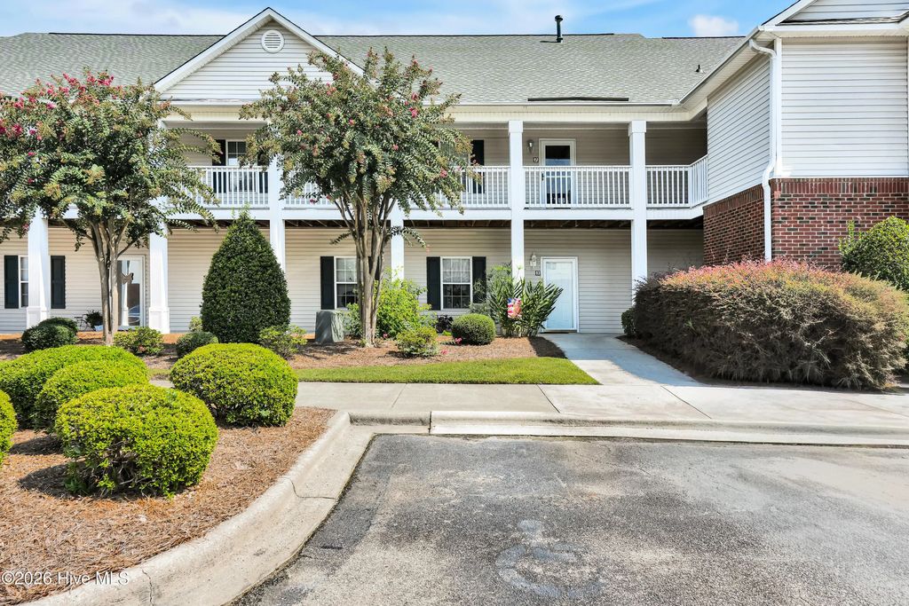 1608 Willoughby Park Court Unit 8, Wilmington