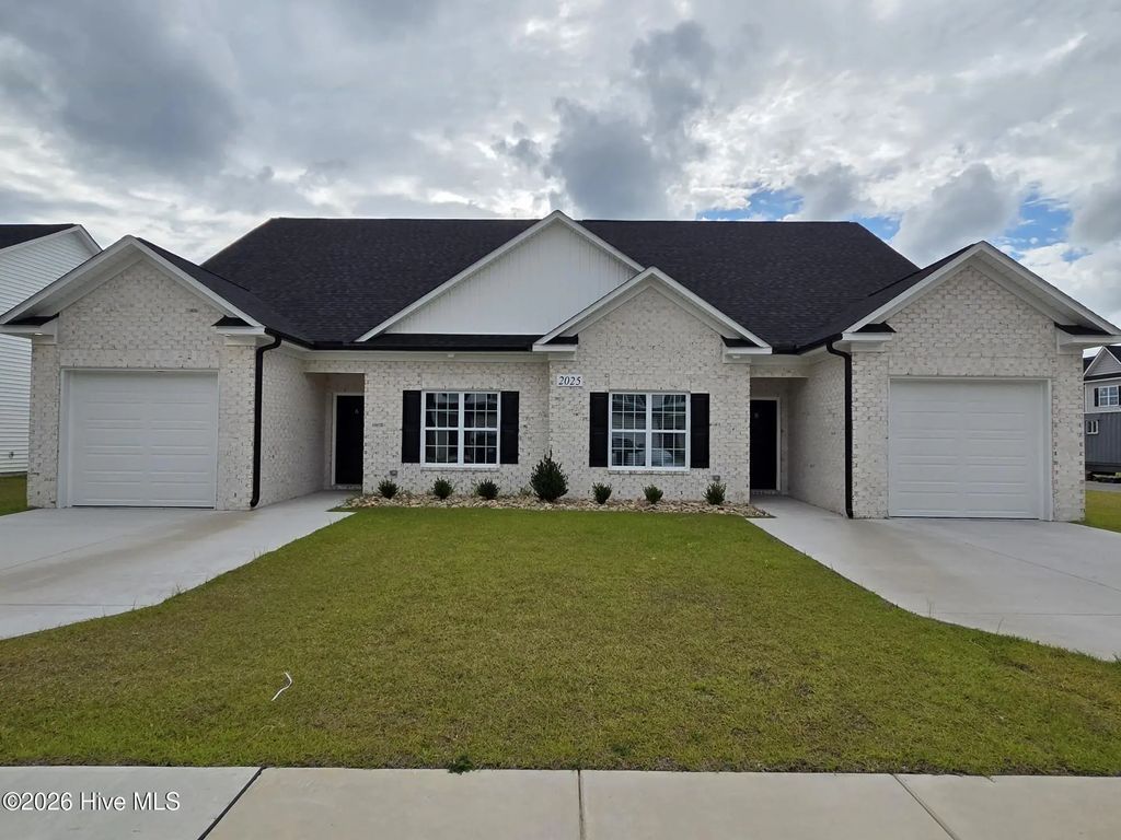 2025 Dartford Drive A, Greenville