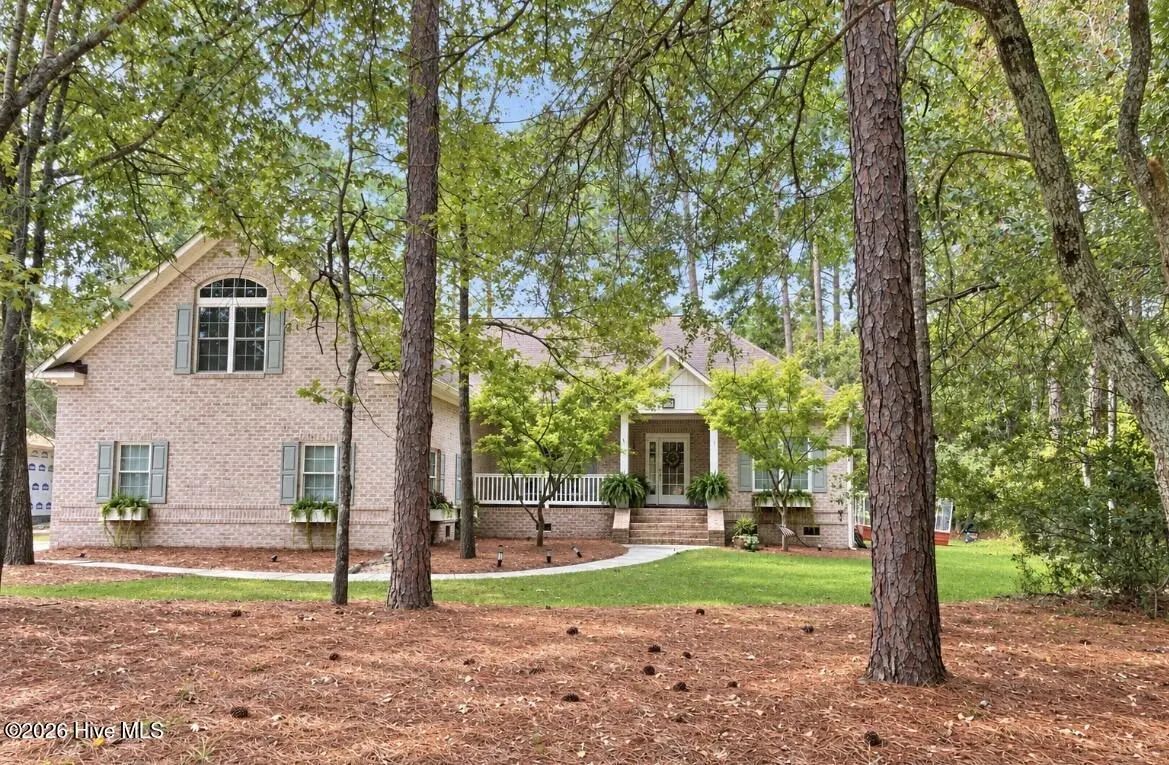 920 Crooked Creek Drive, New Bern