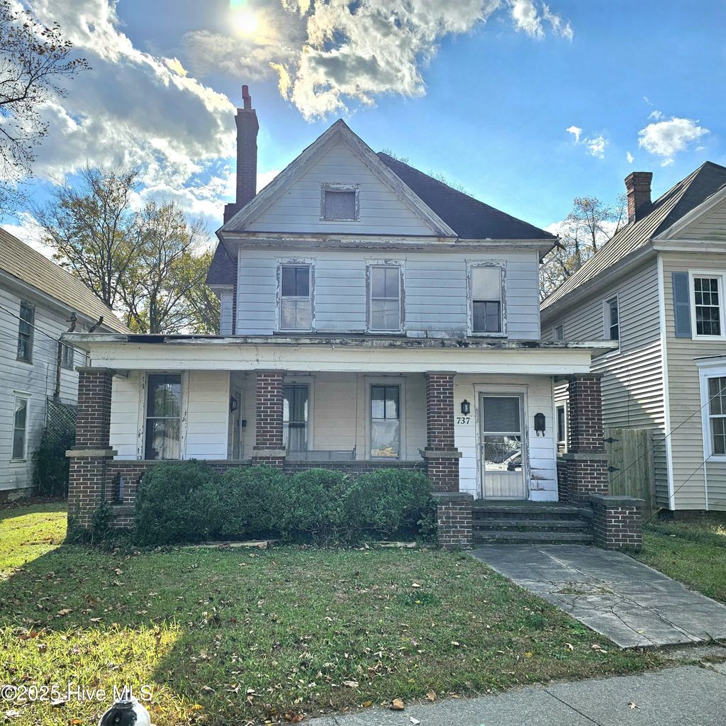 737 Riverside Avenue, Elizabeth City