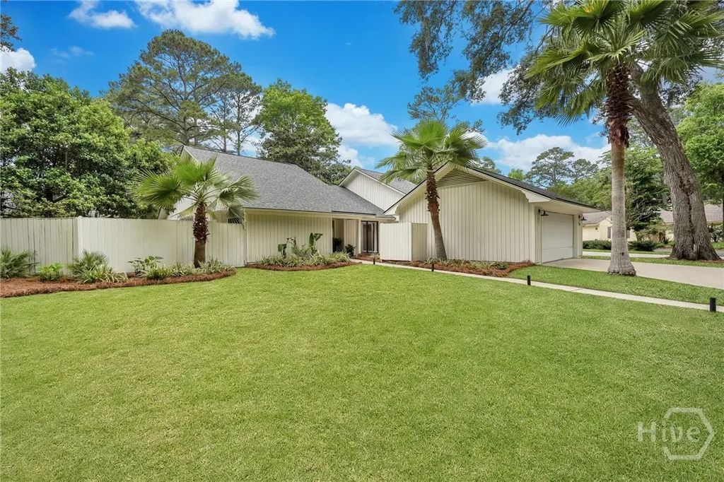 10 Henry Clay Court, Savannah