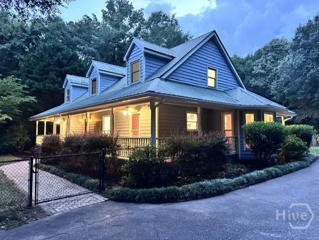 1010 Double Bridges Road, Winterville