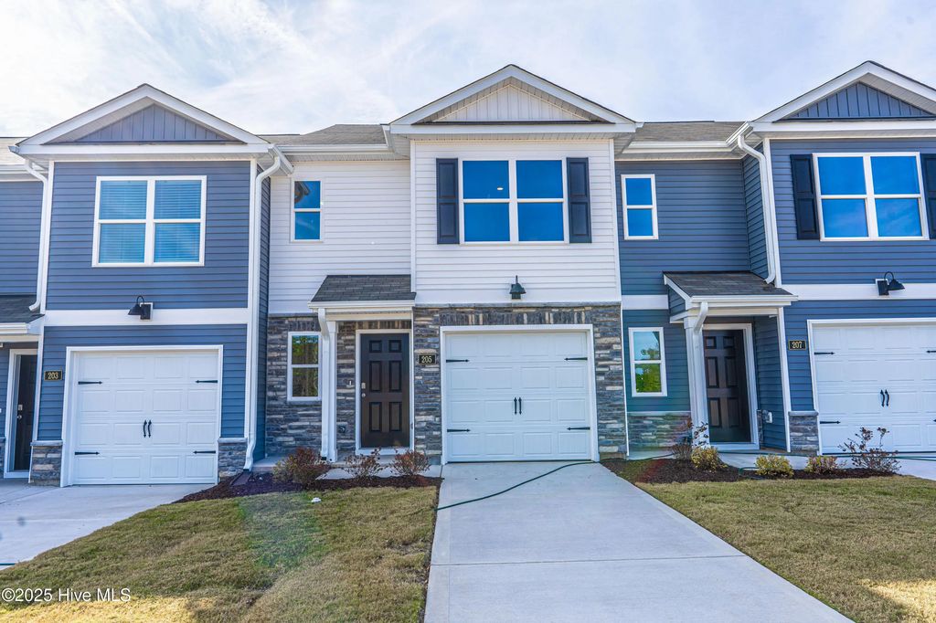 205 Maddox Drive, Aberdeen