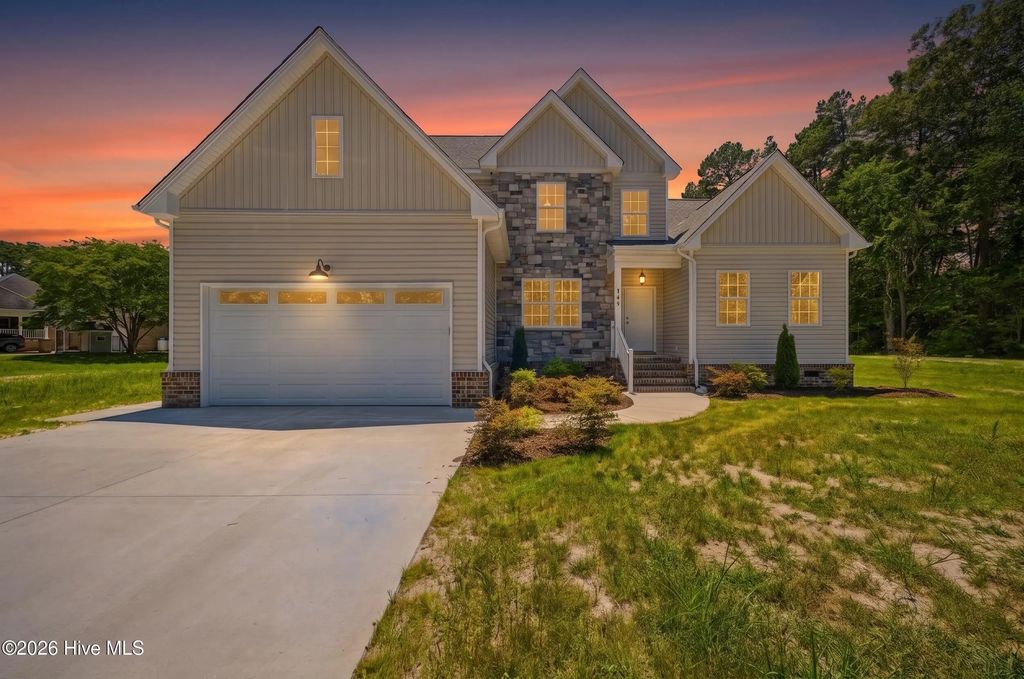 403 Pointe Vista Drive, Elizabeth City