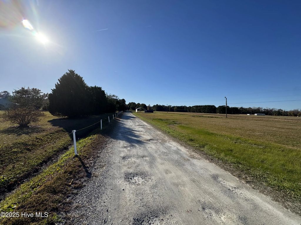 1571 Belgrade-swansboro Road, Maysville