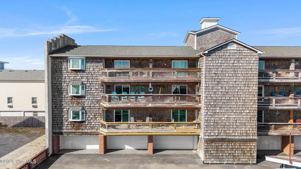 306 Lake Park Boulevard S Unit 102, Carolina Beach
