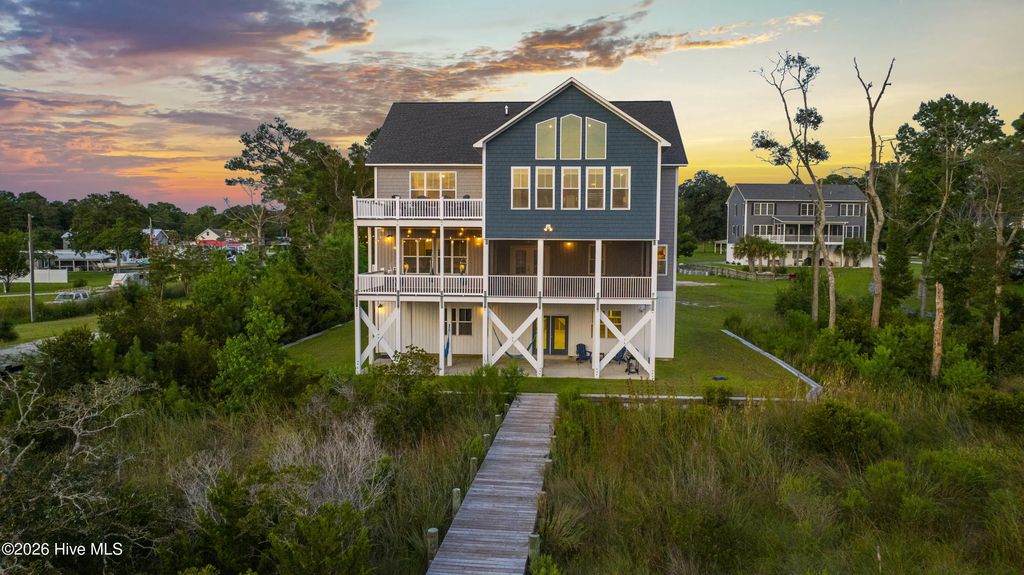 100 Paradise Court, Sneads Ferry