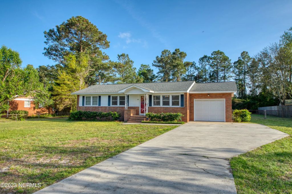 106 Pinecliff Drive, Wilmington