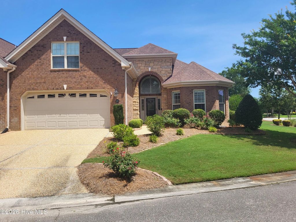 8251 Stenton Drive Ne, Leland