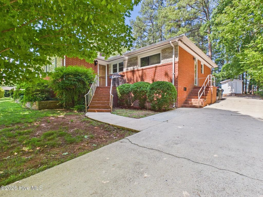 6515 Pleasant Pines Drive, Raleigh