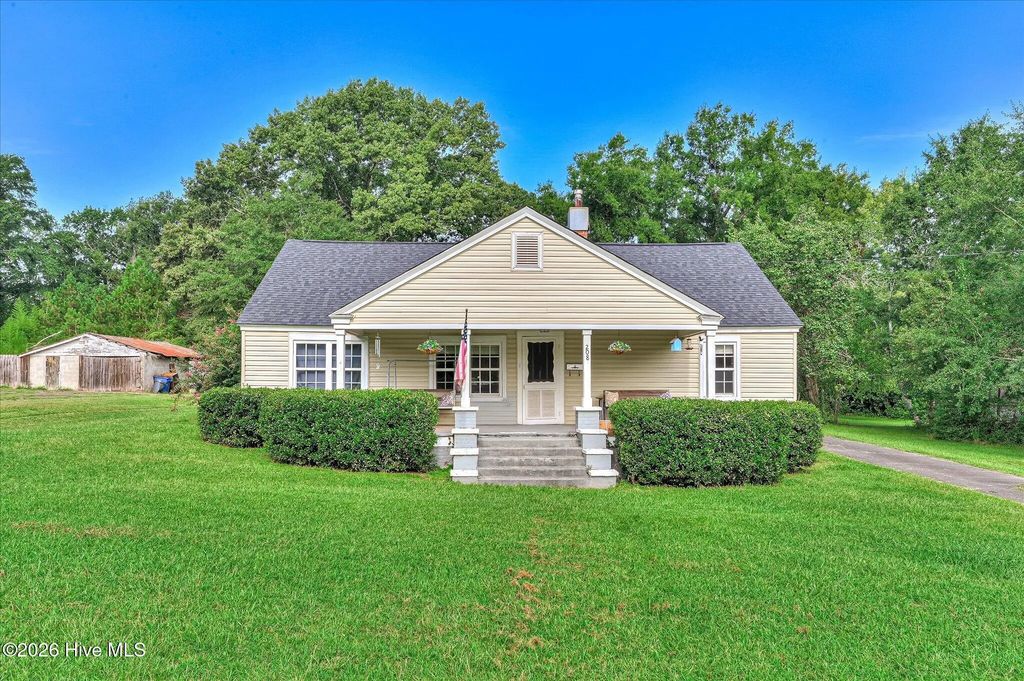 208 West Terrace Street, Edgefield