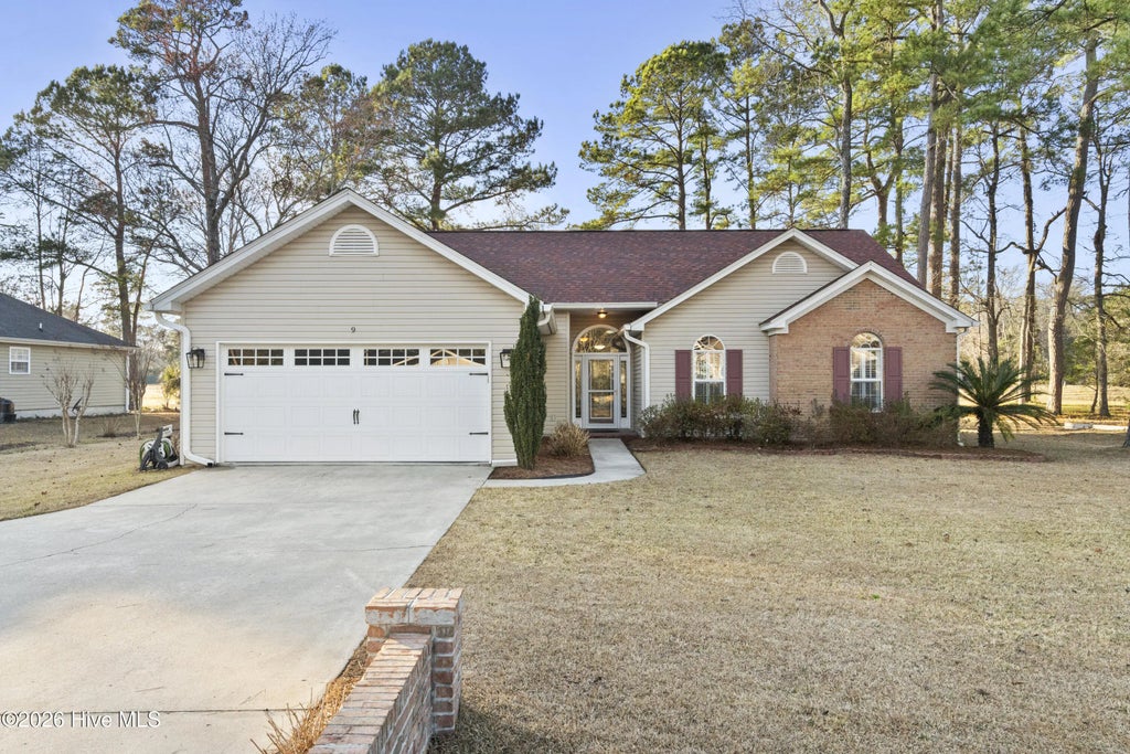 9 Golf Crest Court, Carolina Shores