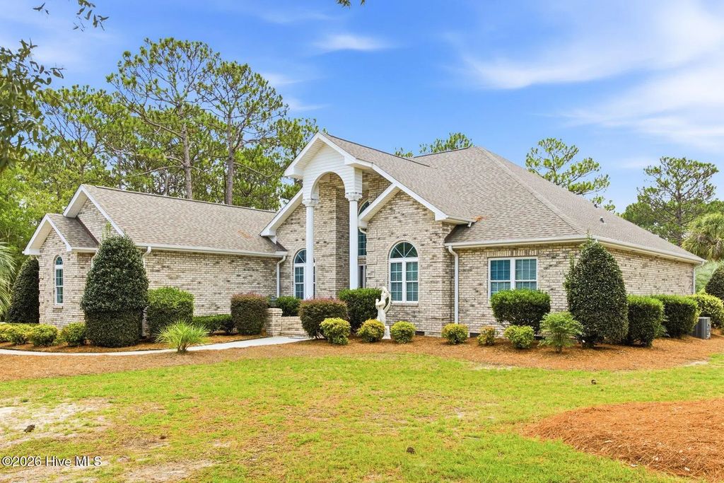 20 Queens Grant Circle Sw, Shallotte