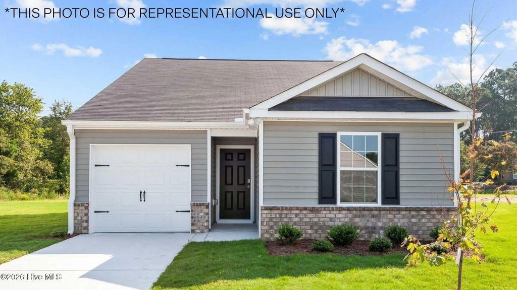 323 Teddy Bear Court, Ayden