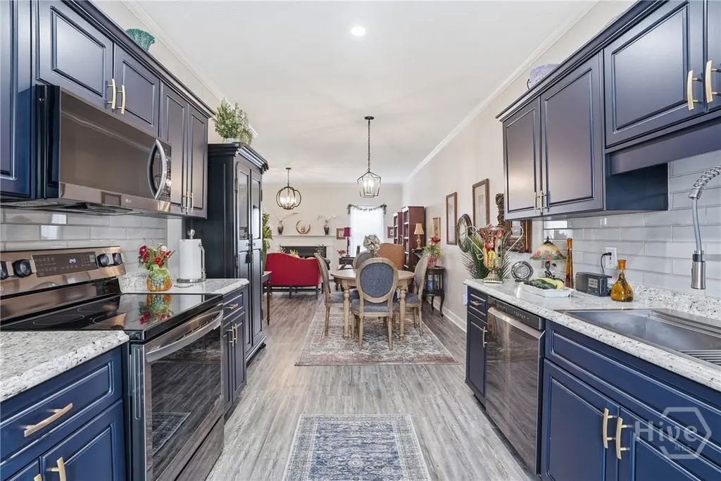 31 Kingslan Court, Savannah