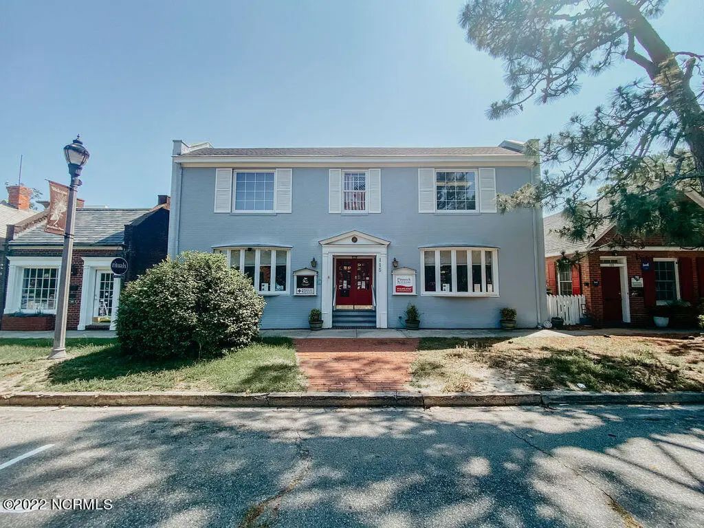 115 E Pennsylvania Avenue Ste 10, Southern Pines