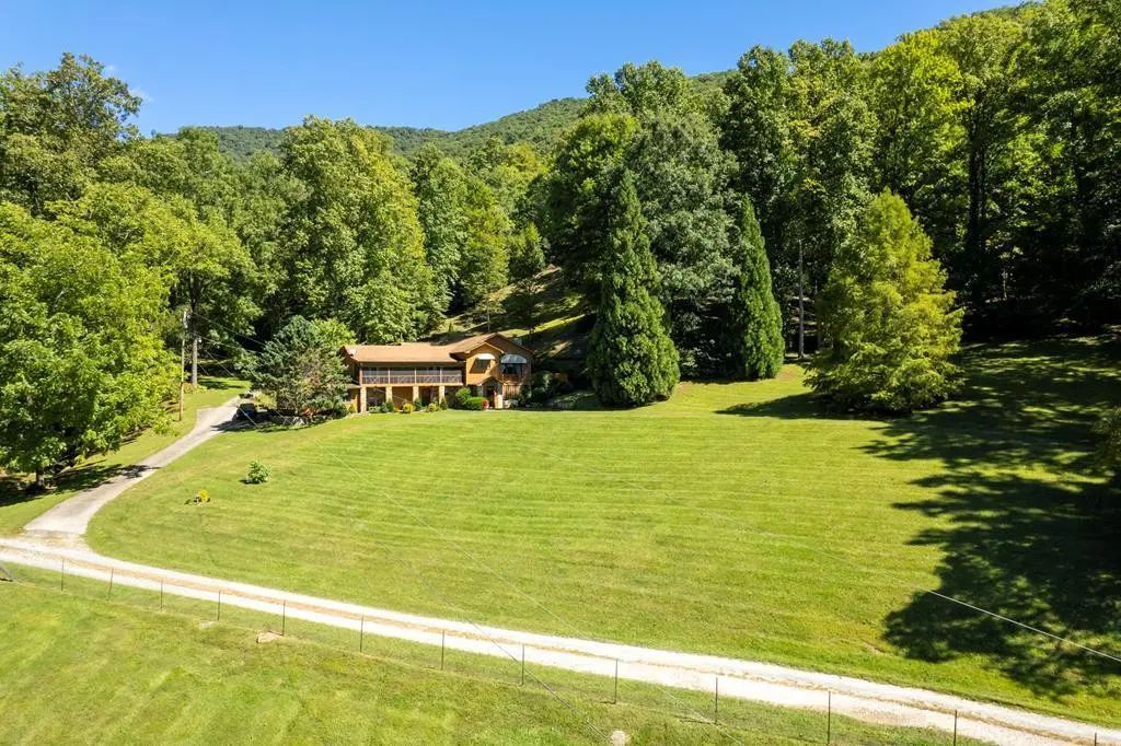 1620 E Buffalo Road, Robbinsville