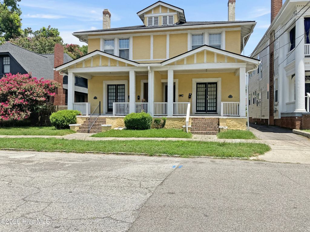 327 Ellis Street B, Richmond