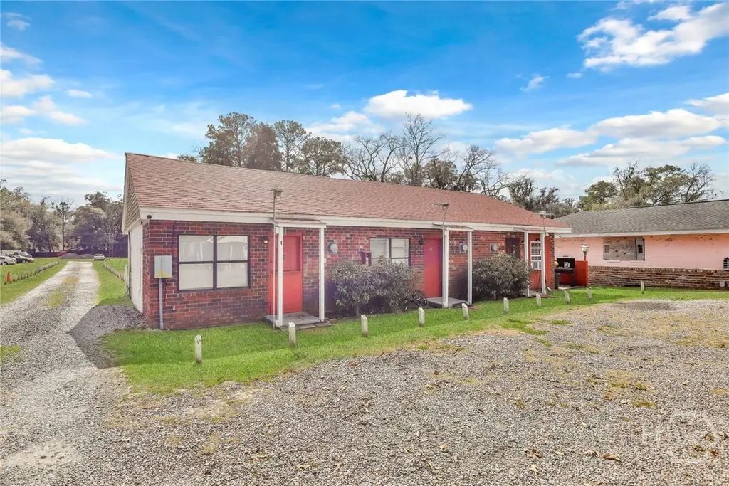 5013 Ogeechee Road 23, Savannah